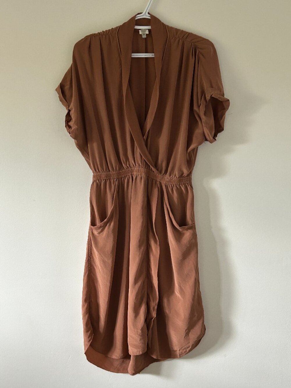 Aritzia Wilfred 100% Silk Dress